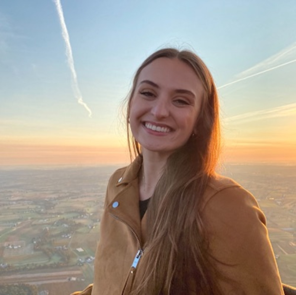 Meet your Posher, Jennifer